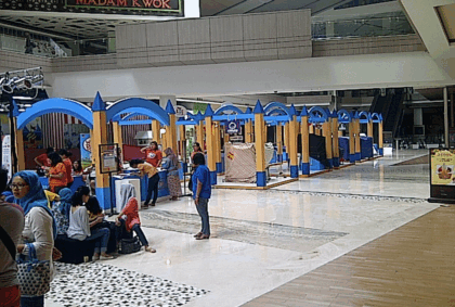 Booth Bazaar Mall Kasablanka